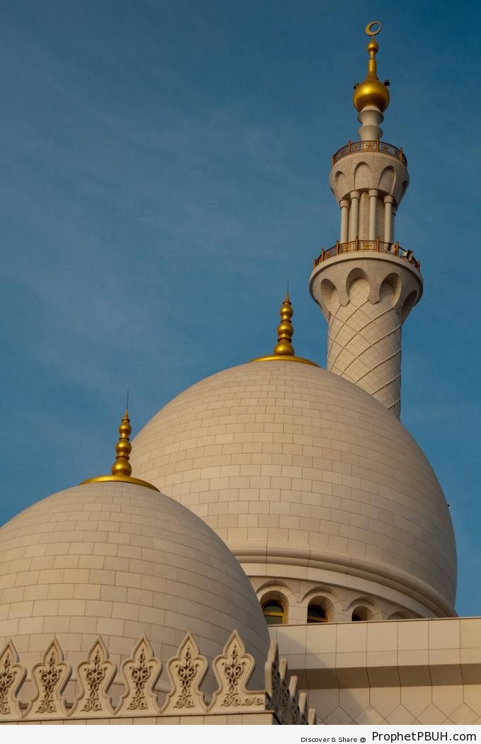 Domes and Minaret at Sheik Zayed Grand Mosque - Abu Dhabi, United Arab Emirates -Picture