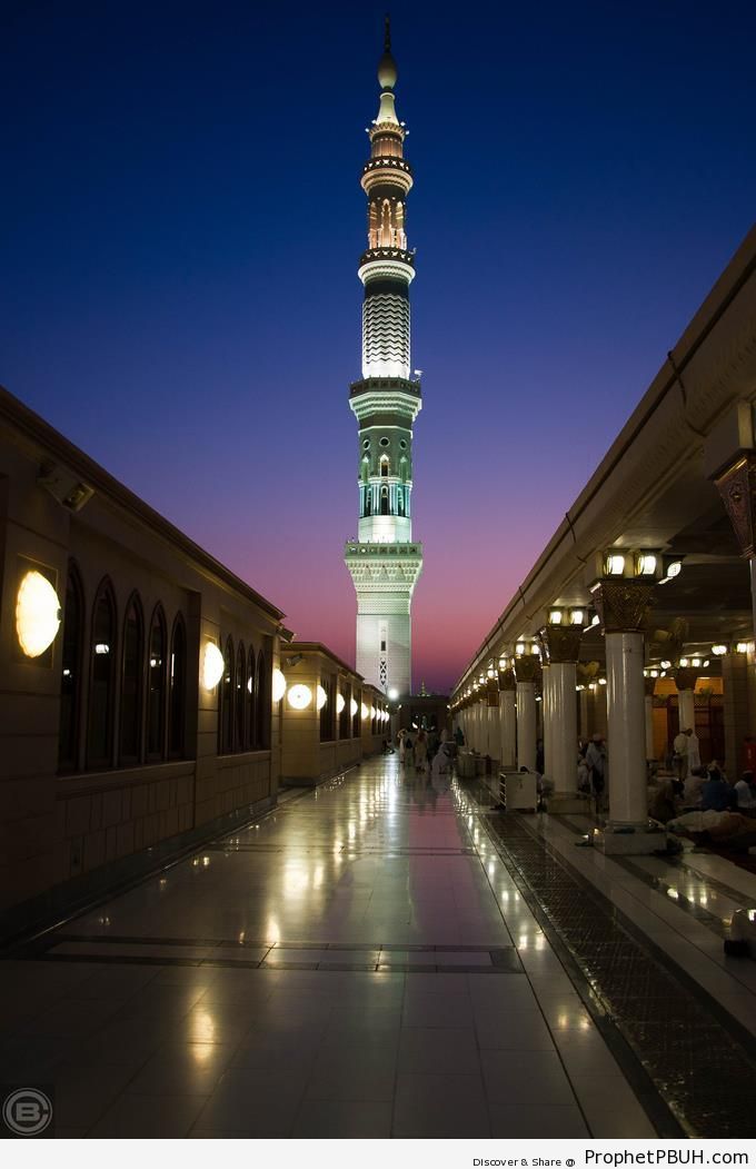 Evening at the Prophet-s Mosque ï·º - Al-Masjid an-Nabawi (The Prophets Mosque) in Madinah, Saudi Arabia -Picture