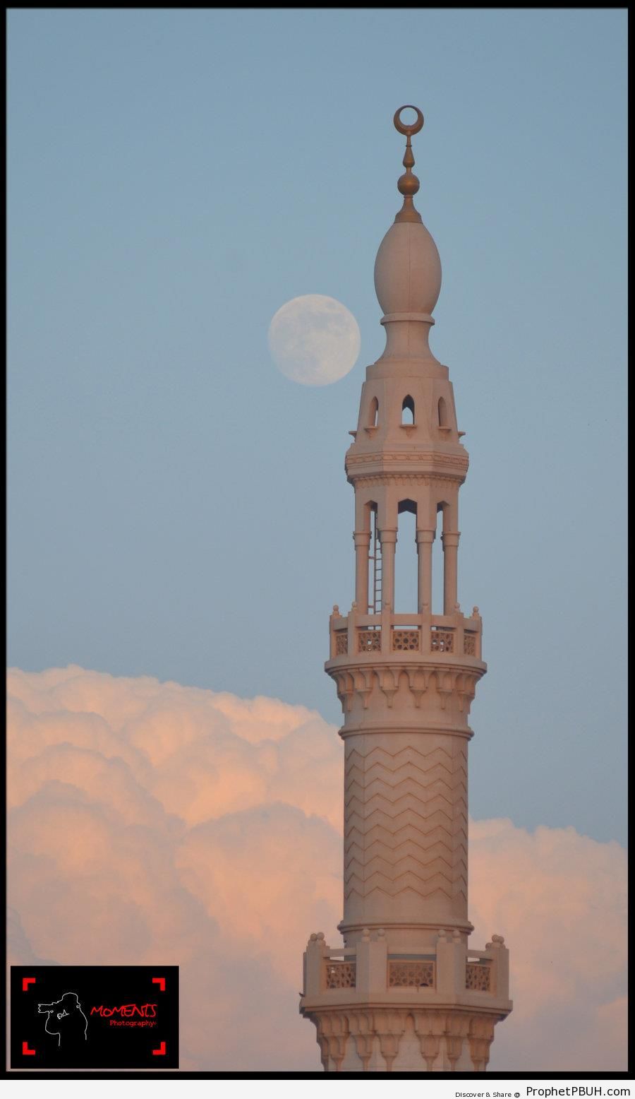 Full Moon and Minaret - Islamic Architecture 