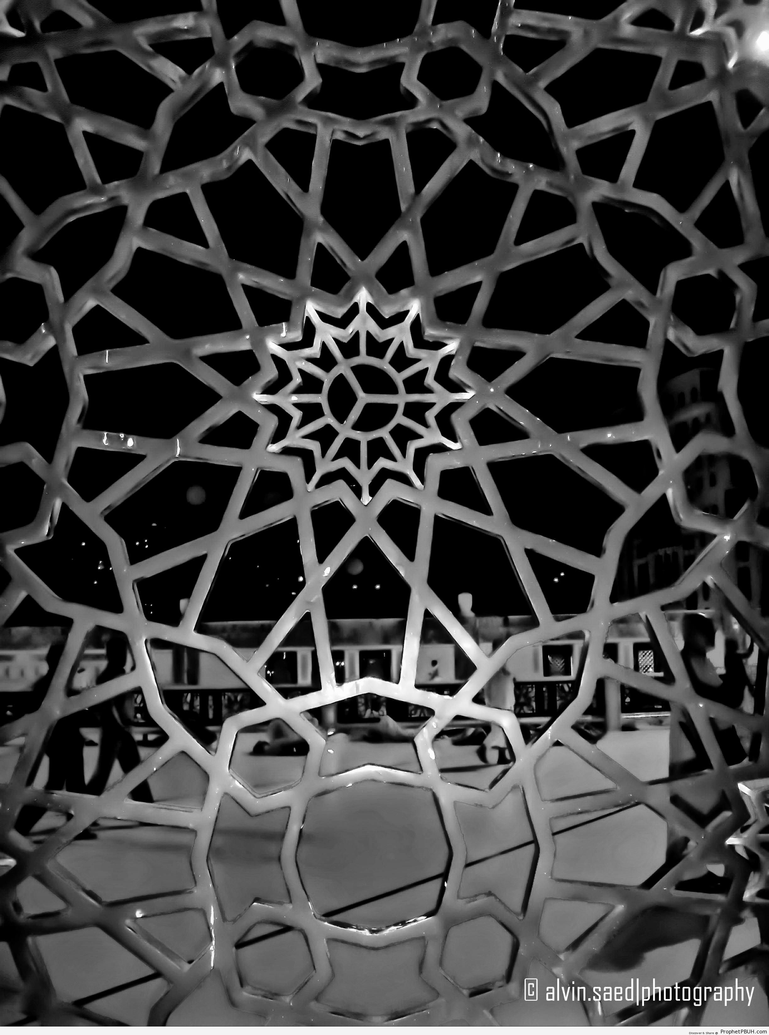 Islamic Star Window Pattern at Masjid al-Haram Rooftop (Makkah, Saudi Arabia) - al-Masjid al-Haram in Makkah, Saudi Arabia -Picture