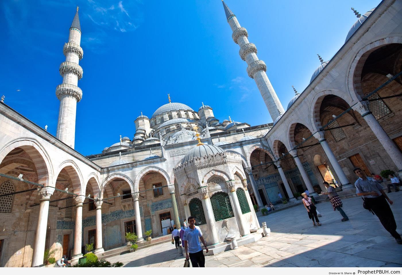 Istanbul-s New Mosque - Islamic Architecture -Picture