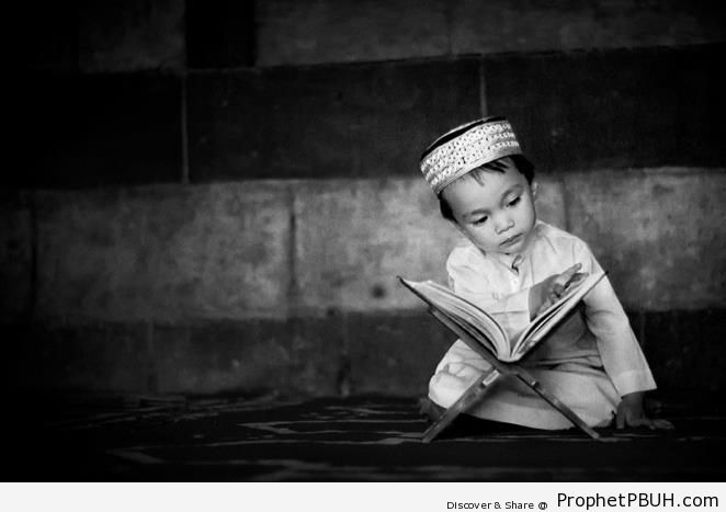 Little Scholar - Islamic Black and White Photos -