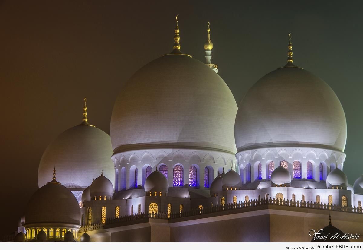 Major Domes of Sheikh Zayed Mosque at Night - Abu Dhabi, United Arab Emirates -Picture