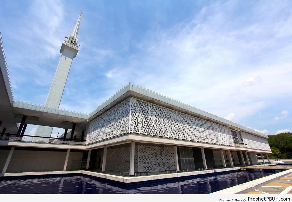 Masjid Negara in Kuala Lumpur, Malaysia - Islamic Architecture -Picture