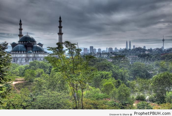 Masjid Wilayah & Kuala Lumpur Skyline HDR - HDR Photos -Picture