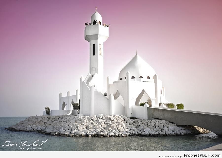 Masjid al-Hariri on the Persian Gulf in al-Khobar, Saudi Arabia - al-Khobar, Saudi Arabia -Picture