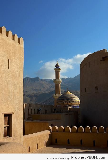 Mosque and Mountains (Oman) - Islamic Architecture