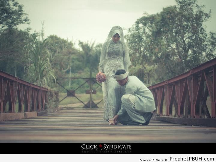 Muslim Couple - Photos -