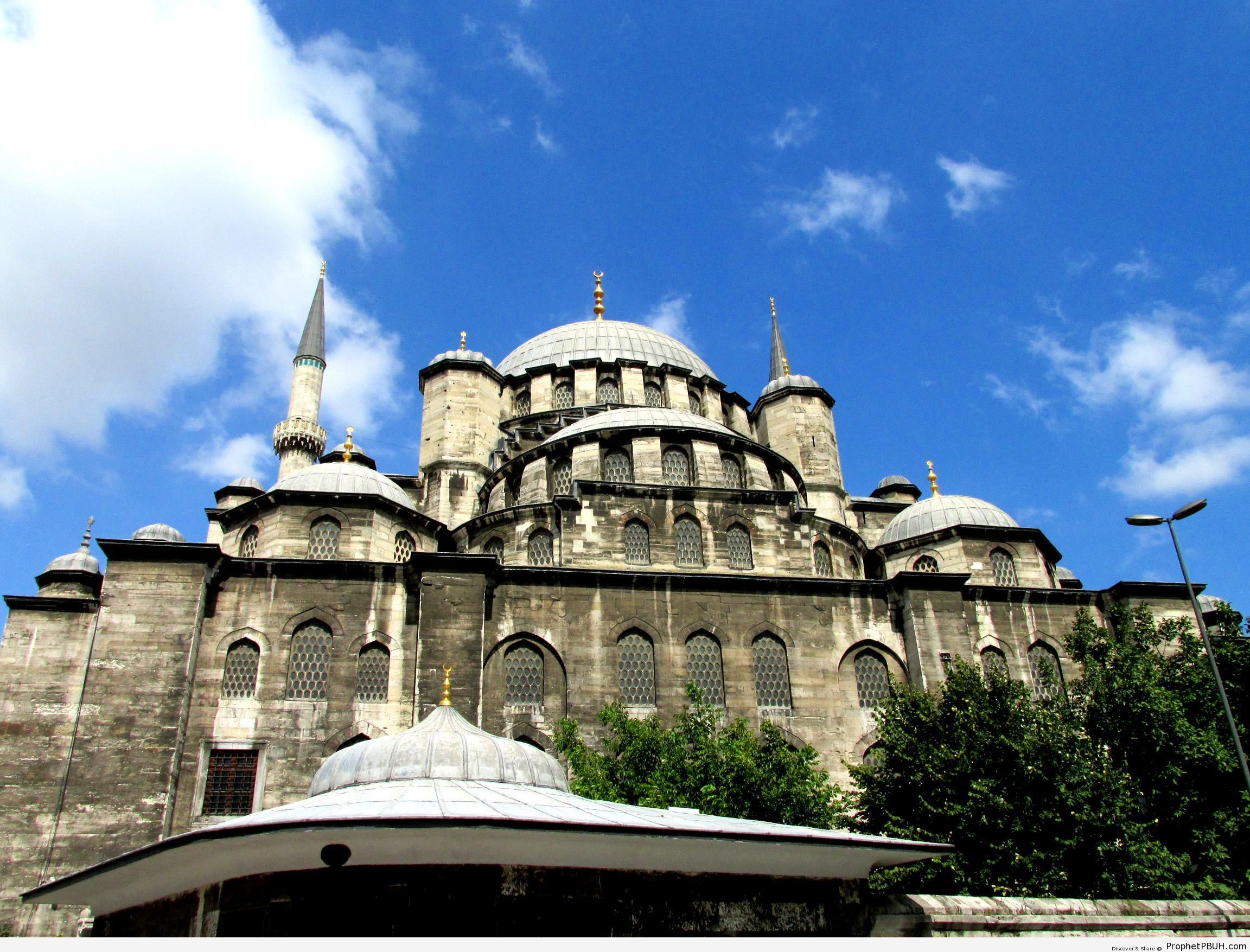 New Mosque in Istanbul, Turkey - Islamic Architecture -Picture