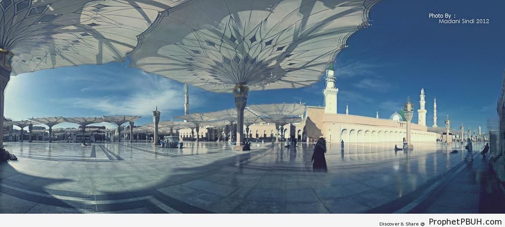 Panorama of the Prophet-s Mosque (Madinah, Saudi Arabia) - Al-Masjid an-Nabawi (The Prophets Mosque) in Madinah, Saudi Arabia -Picture