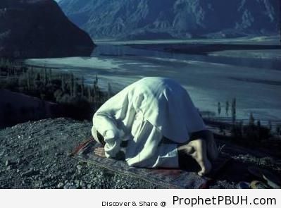 Photo of a Man in Sujood By a River - Photos of Muslim People