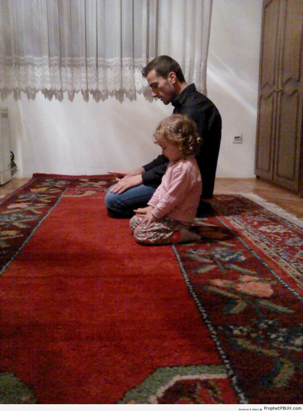 Praying Little Girl and Man - Muslimah Photos (Girls and Women & Hijab Photos) -