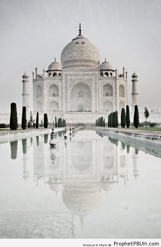 Taj Mahal (Islamic Architecture) - Agra, India -
