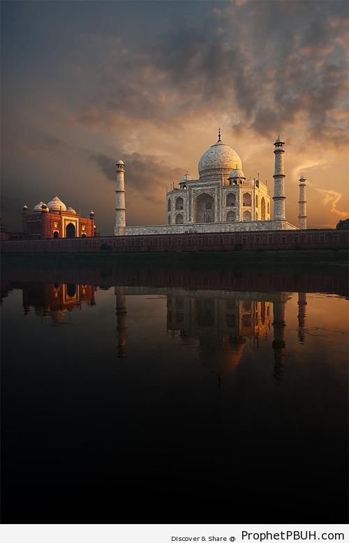 Taj Mahal with Reflection - Agra, India