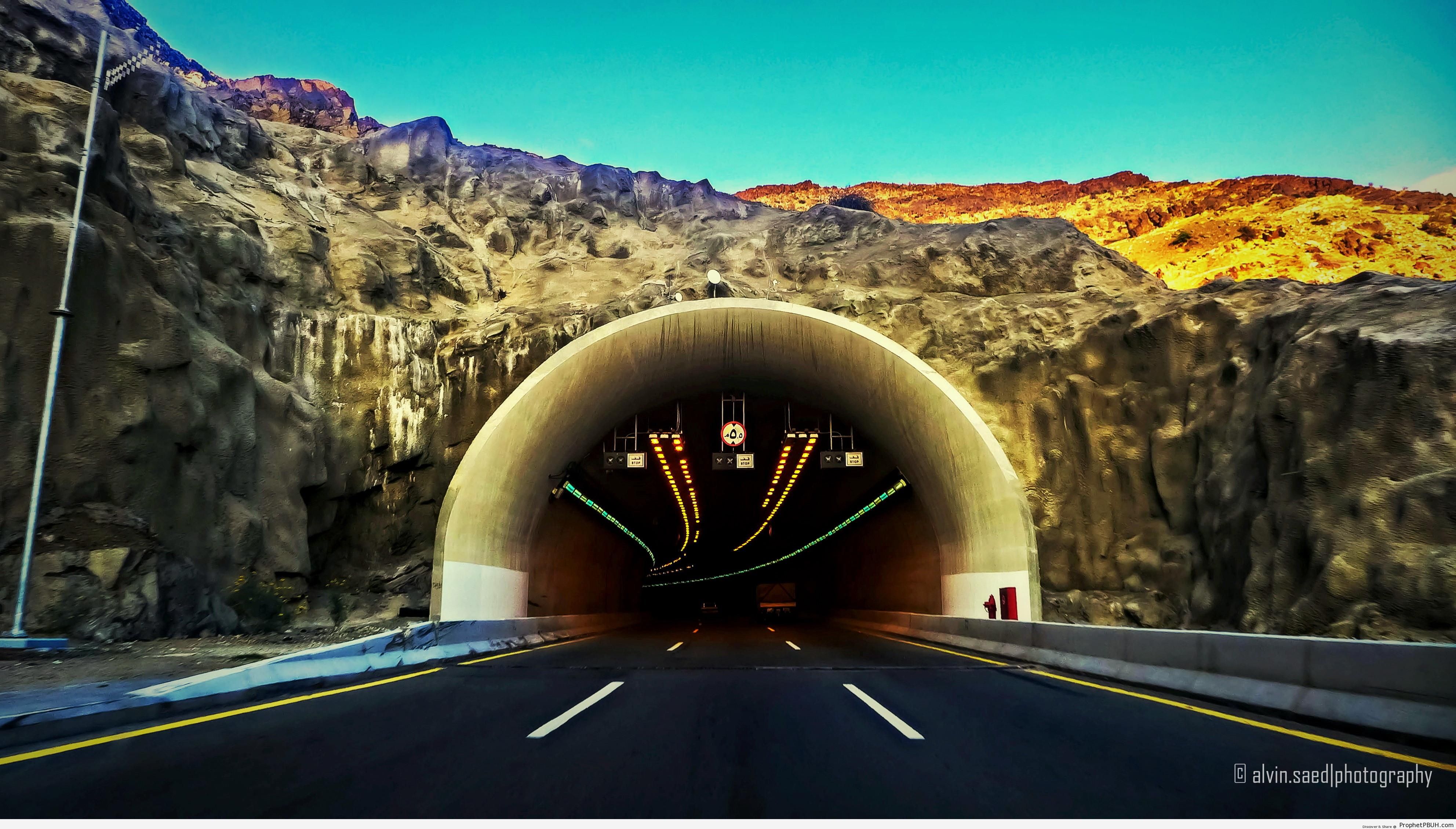 Tunnel to Haj (Makkah, Saudi Arabia) - Photos -