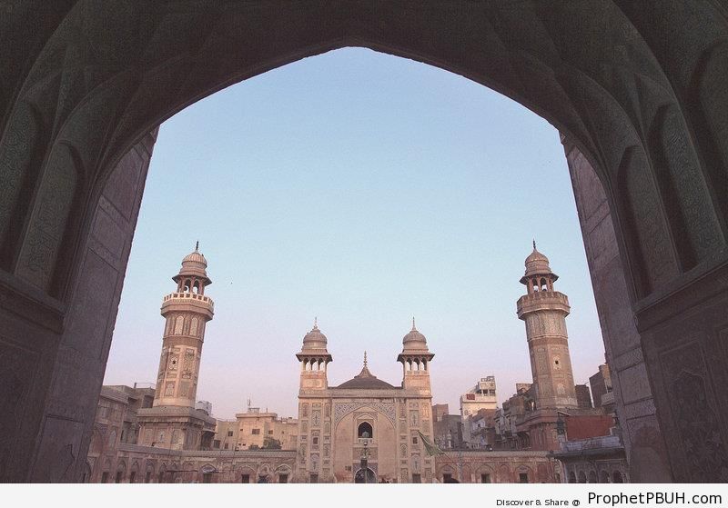 Wazir Khan Mosque in Lahore, Pakistan - Islamic Architecture -002