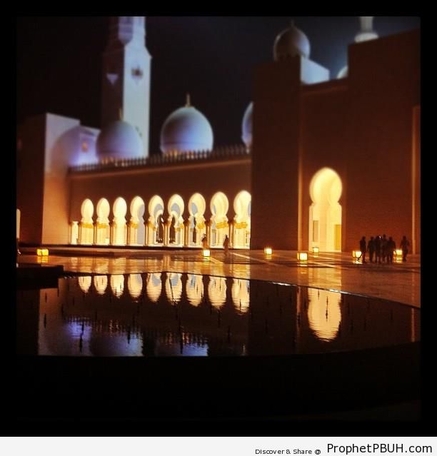 Abu Dhabi-s Grand Mosque at Night - Abu Dhabi, United Arab Emirates