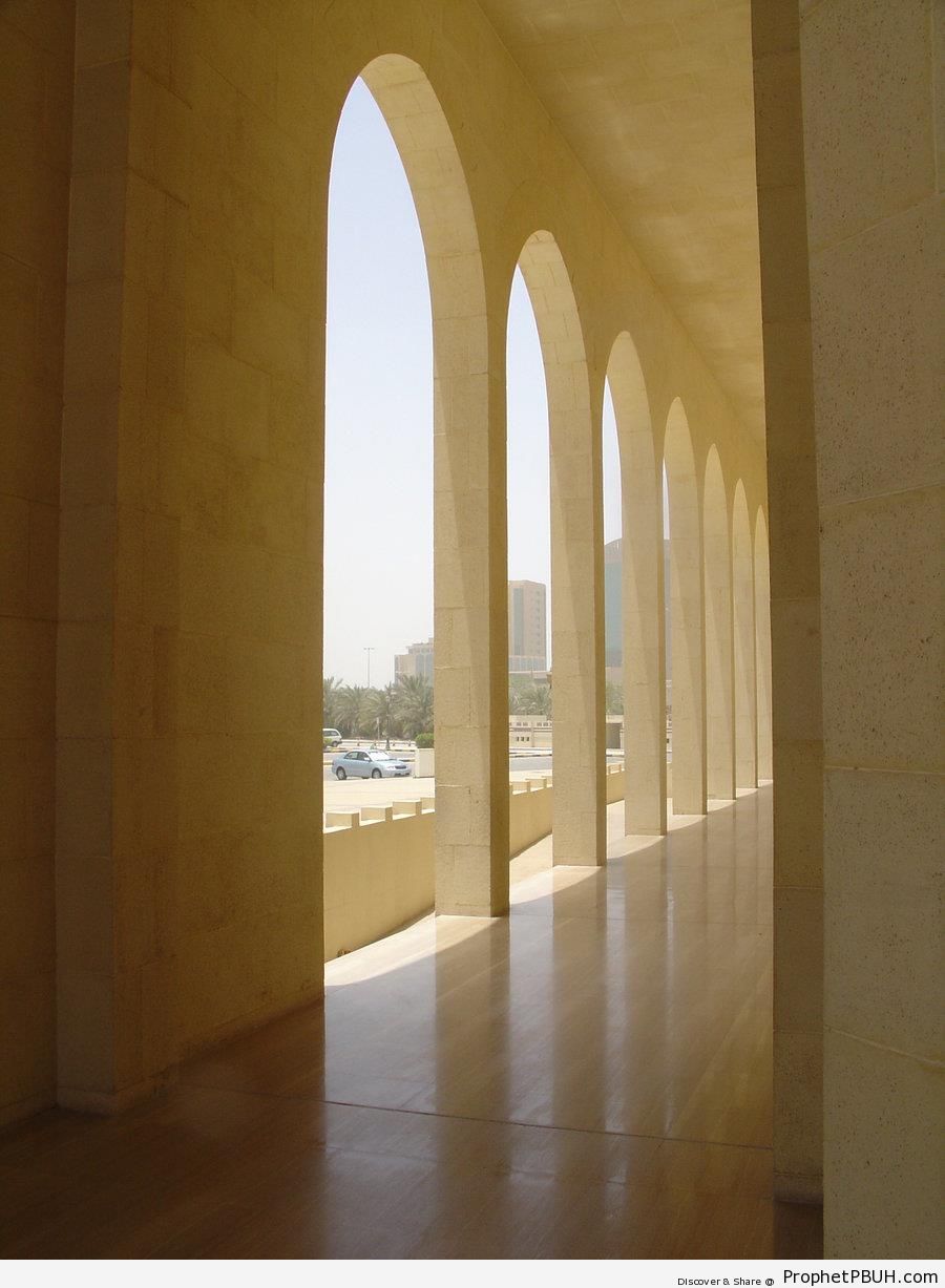 Al-Fateh Mosque Arches - Al-Fateh Grand Mosque in Manama, Bahrain -Picture