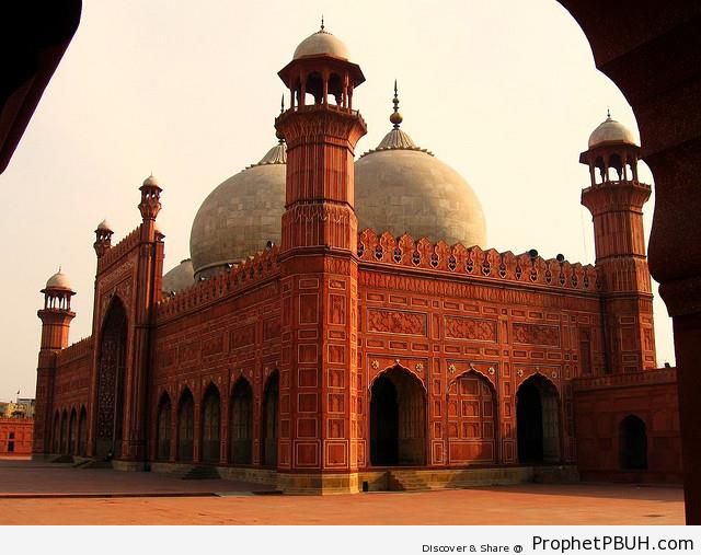 Angular View of Badshashi Mosque in Lahore, Pakistan from Under Arch - Badshahi Masjid in Lahore, Pakistan