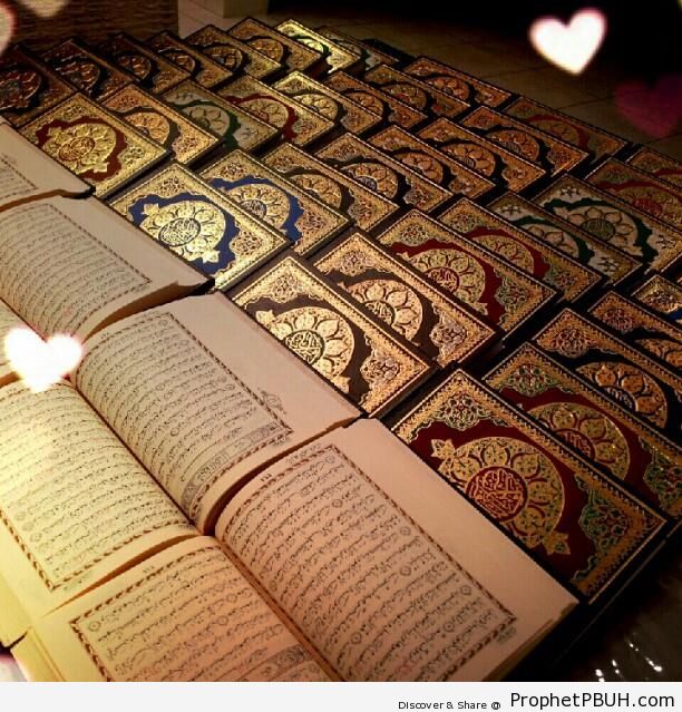 Books of Quran - Mushaf Photos (Books of Quran)