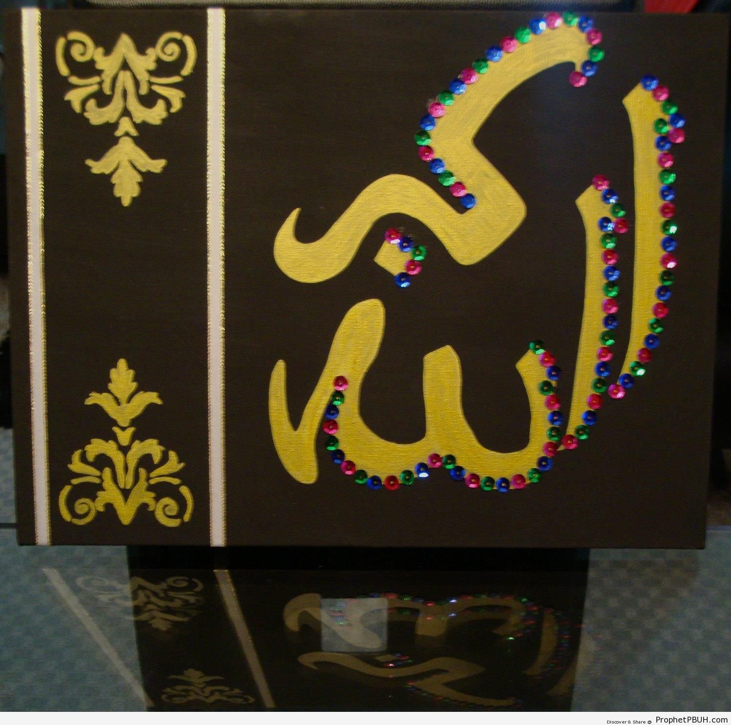 Embellished Allahu Akbar (-God is Great-) in Acrylic Paint - Allahu Akbar Calligraphy and Typography 