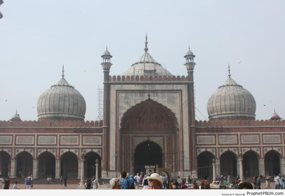 Front View of the Jama Masjid - Delhi, India -Picture