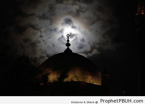 Full Moon Behind Minaret at Muhammad Ali Pasha Mosque in Cairo, Egypt - Cairo, Egypt
