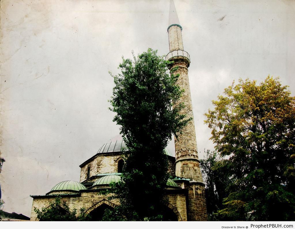Gazi Husrev-beg Mosque in Sarajevo, Bosnia and Herzegovina - Bosnia and Herzegovina -Picture