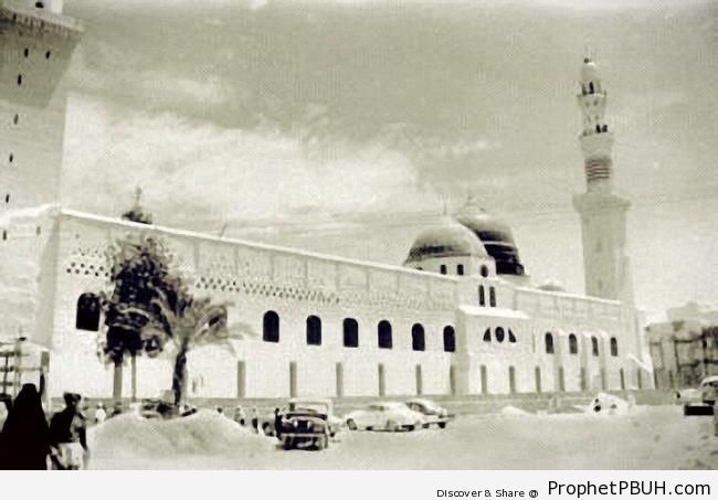 Historic Photo of the Prophet-s Mosque (al-Madinah, Saudi Arabia) - Al-Masjid an-Nabawi (The Prophets Mosque) in Madinah, Saudi Arabia
