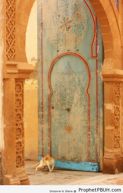 Islamic Decorations on Door - Zakhrafah-Arabesque (Islamic Artistic Decoration)