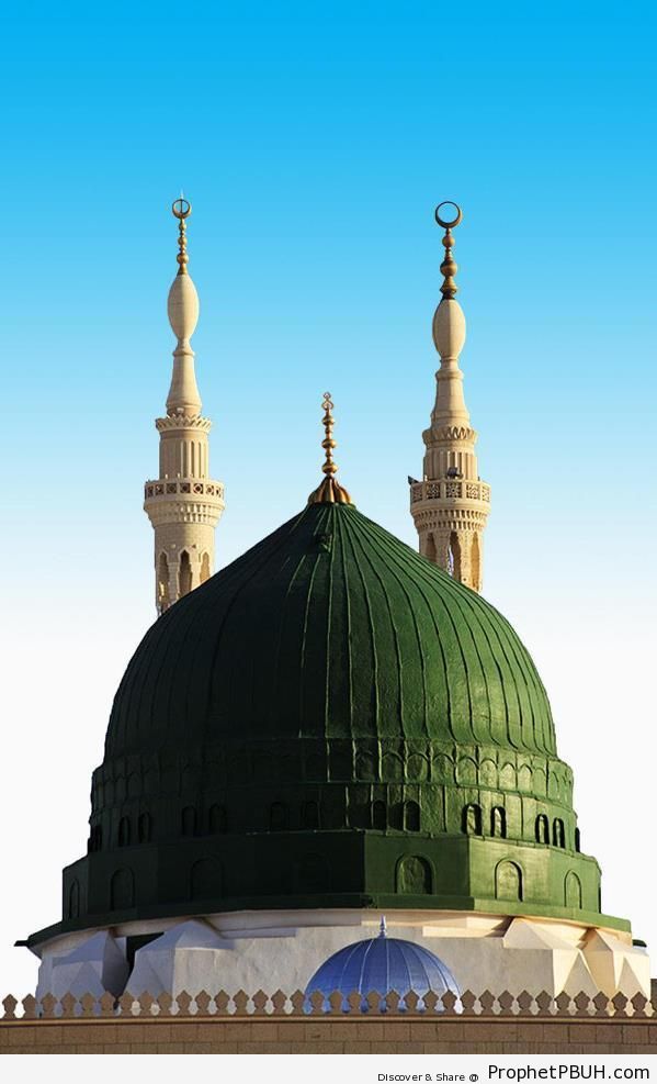 Main Dome of al-Masjid an-Nabawi (Madinah, Saudi Arabia) - Al-Masjid an-Nabawi (The Prophets Mosque) in Madinah, Saudi Arabia