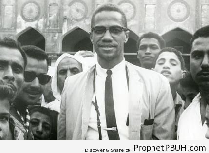 Malcolm X in Mecca (1964) - Photos
