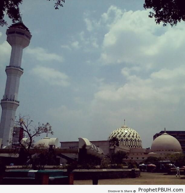 Masjid Raya Bandung (Masjid Agung Bandung) in Badung, Indonesia - Bandung, Indonesia