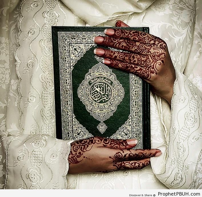 Muslim Woman Holding Mushaf - Henna Photos -