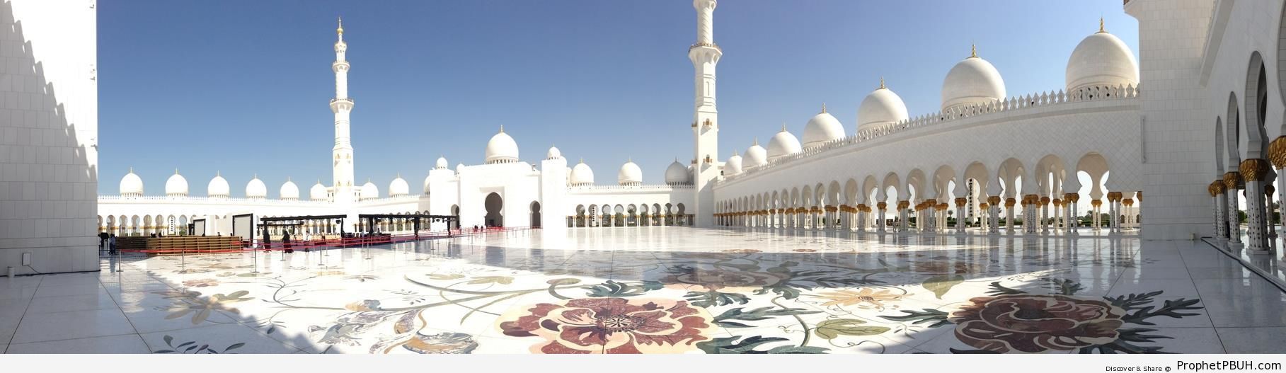 Panorama of Sheikh Zayed Grand Mosque (Abu Dhabi, UAE) - Abu Dhabi, United Arab Emirates