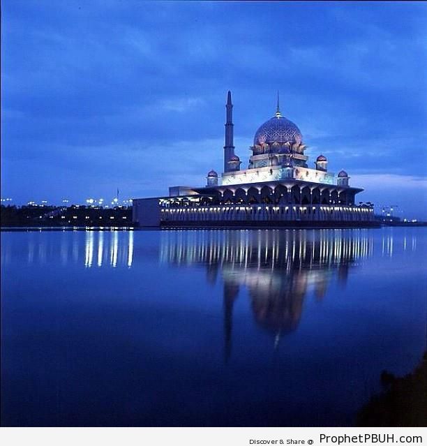 Putra Mosque in Putrajaya, Malaysia - Islamic Architecture