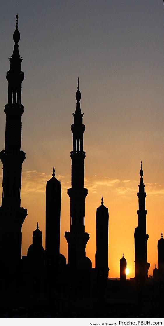 Silhouette of the Prophet-s Mosque at Sunset (al-Madinah, Saudi Arabia) - Al-Masjid an-Nabawi (The Prophets Mosque) in Madinah, Saudi Arabia