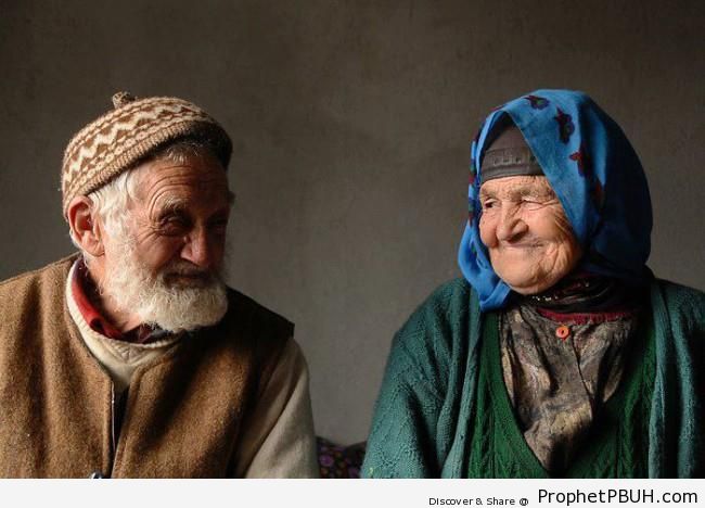 Smiling Elderly Muslim Husband and Wife Couple - Photos of Elderly Male Muslims