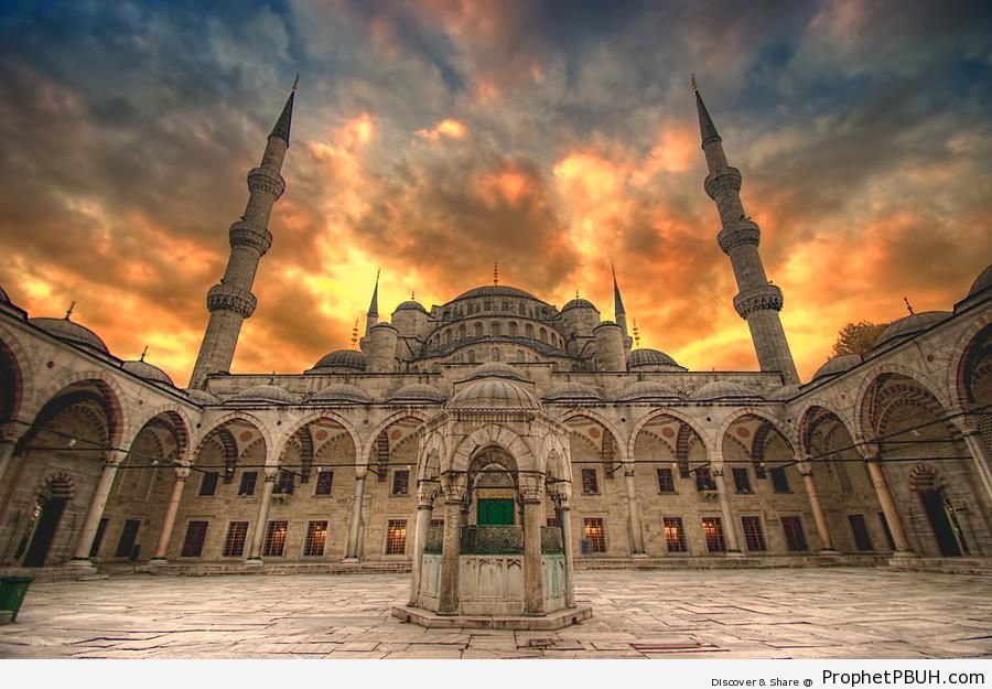 Sultan Ahmet Ottoman Imperial Mosque (Istanbul, Turkey) - Islamic Architecture -Picture