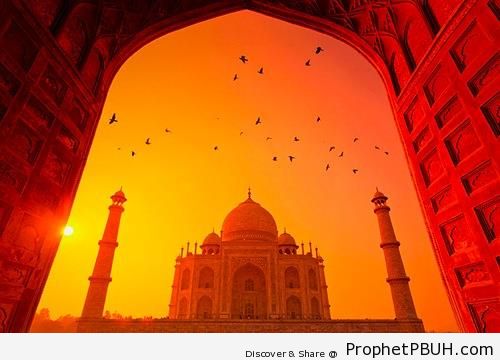 Sunset at Taj Mahal in Agra, India - Agra, India