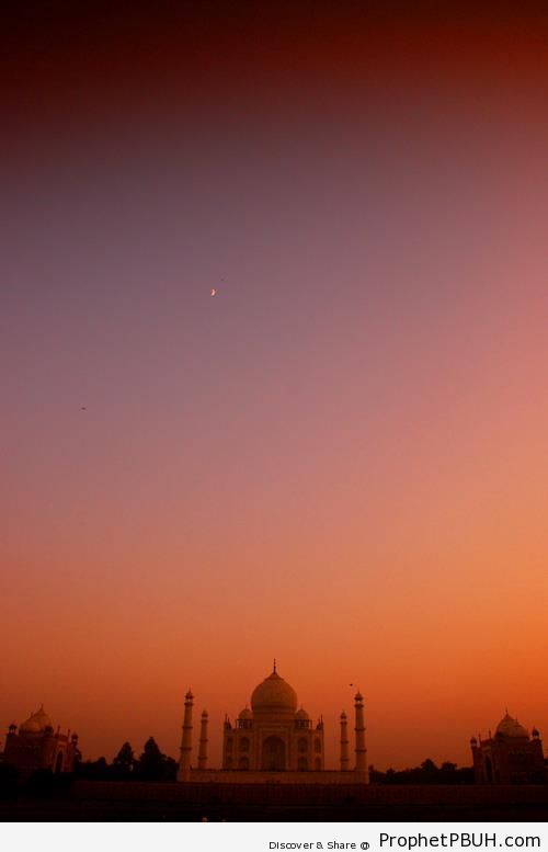 Taj Mahal at Twilight - Agra, India