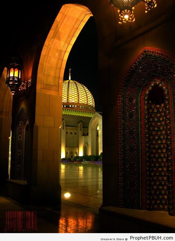 The Grand Mosque of Oman at Night - Islamic Architecture