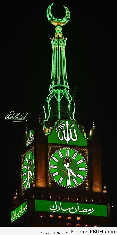 The Mecca Clock Tower Decorated for Ramadan - Photos