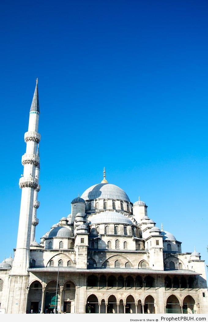 Yeni Mosque in Istanbul, Turkey - Islamic Architecture -002