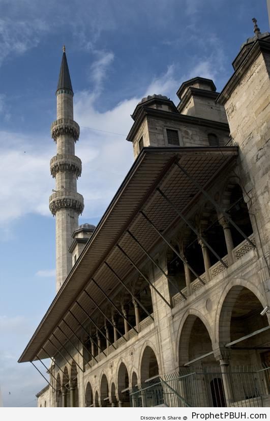 Yeni Mosque in Istanbul, Turkey - Islamic Architecture -Picture